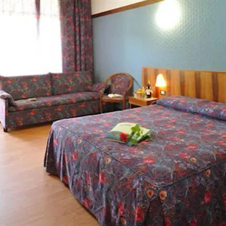 Hotel Park Oasi 4*
