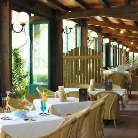 Hotel Park Oasi 4*