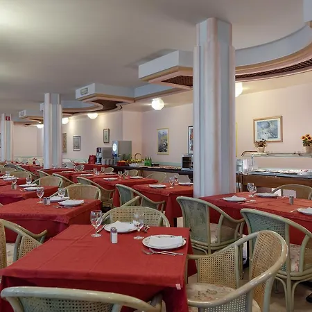 Hotel Park Oasi 4*