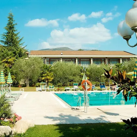 Hotel Park Oasi 4*