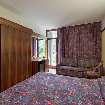 Hotel Park Oasi 4*