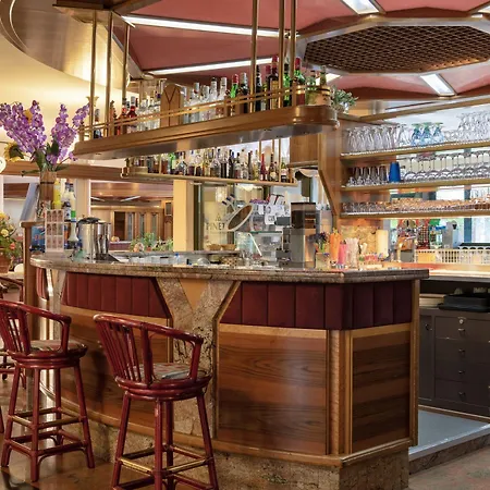 欧亚希公园酒店 酒店 4*